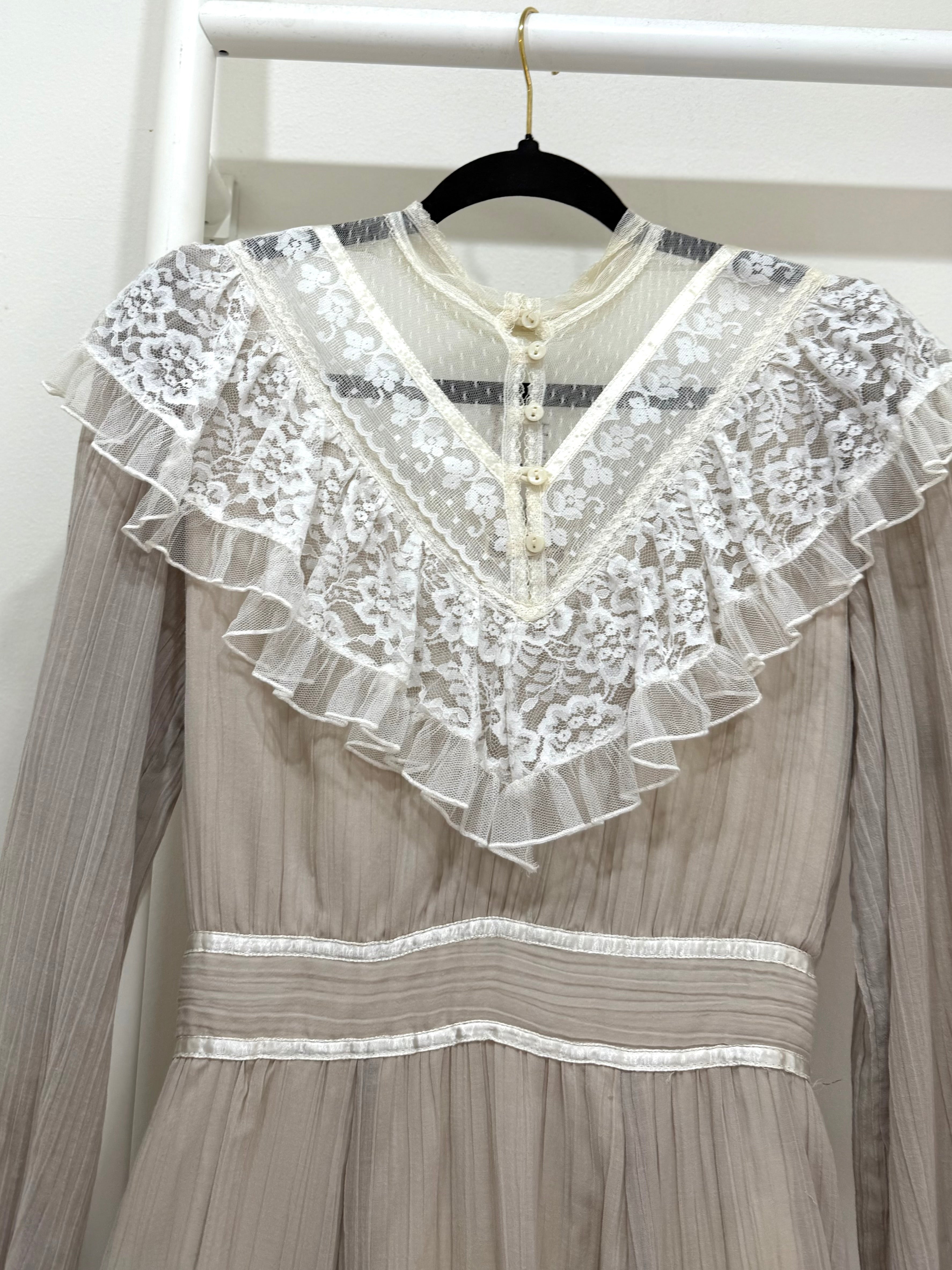 1970s Gunne Sax Gray Ruffle Midi Dress