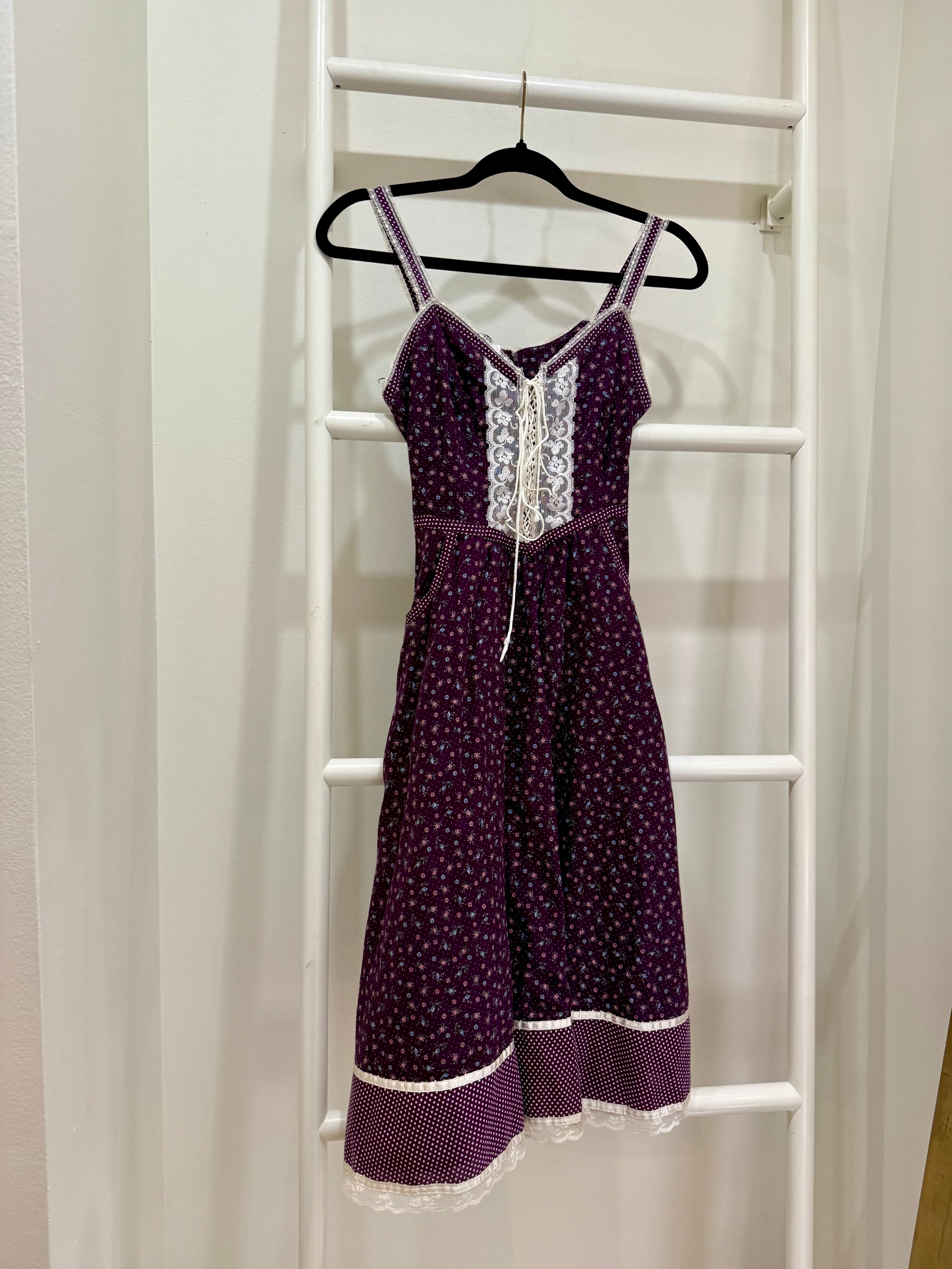 1970s Gunne Sax Purple Calico Midi Sun Dress