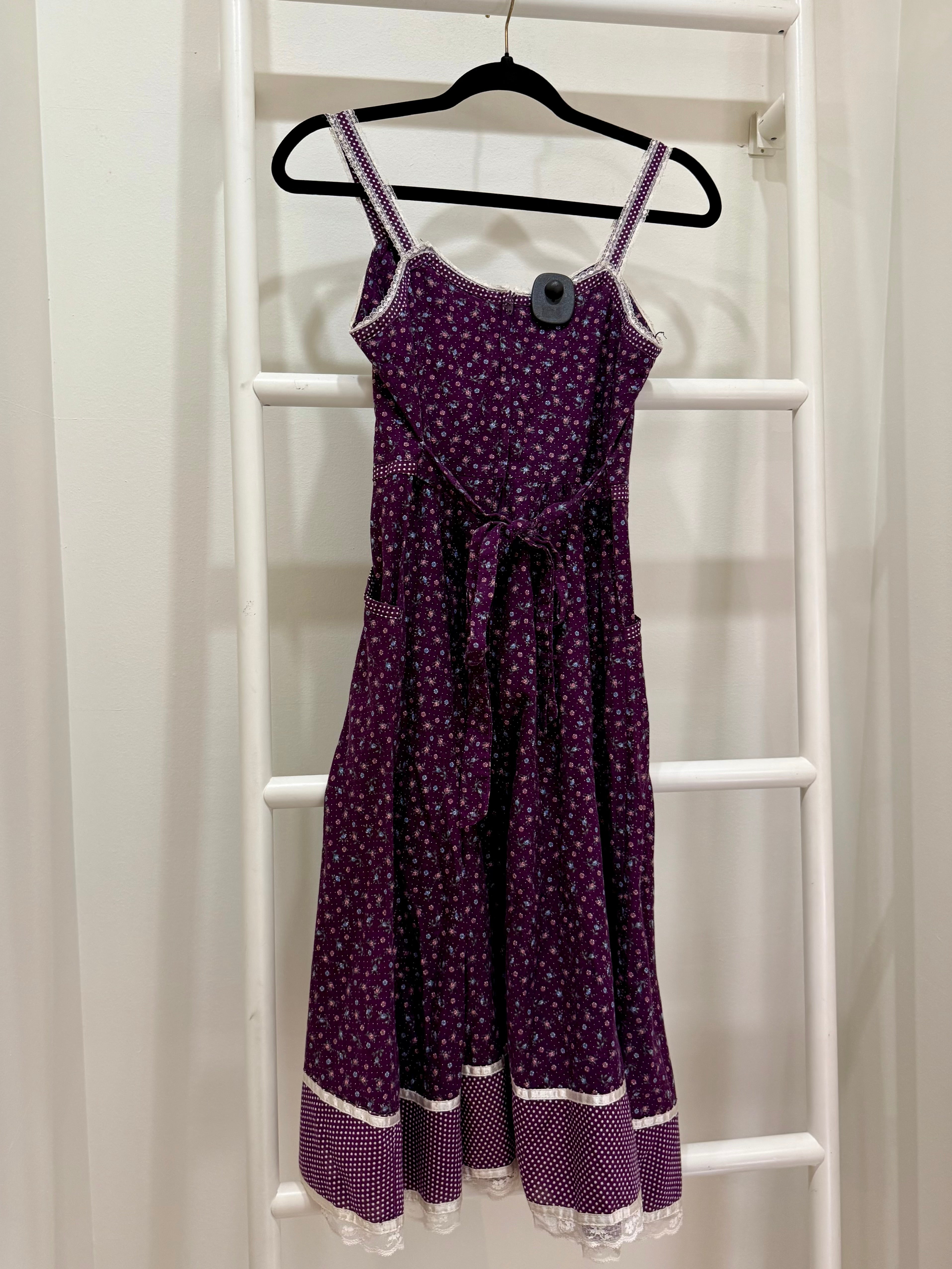 1970s Gunne Sax Purple Calico Midi Sun Dress