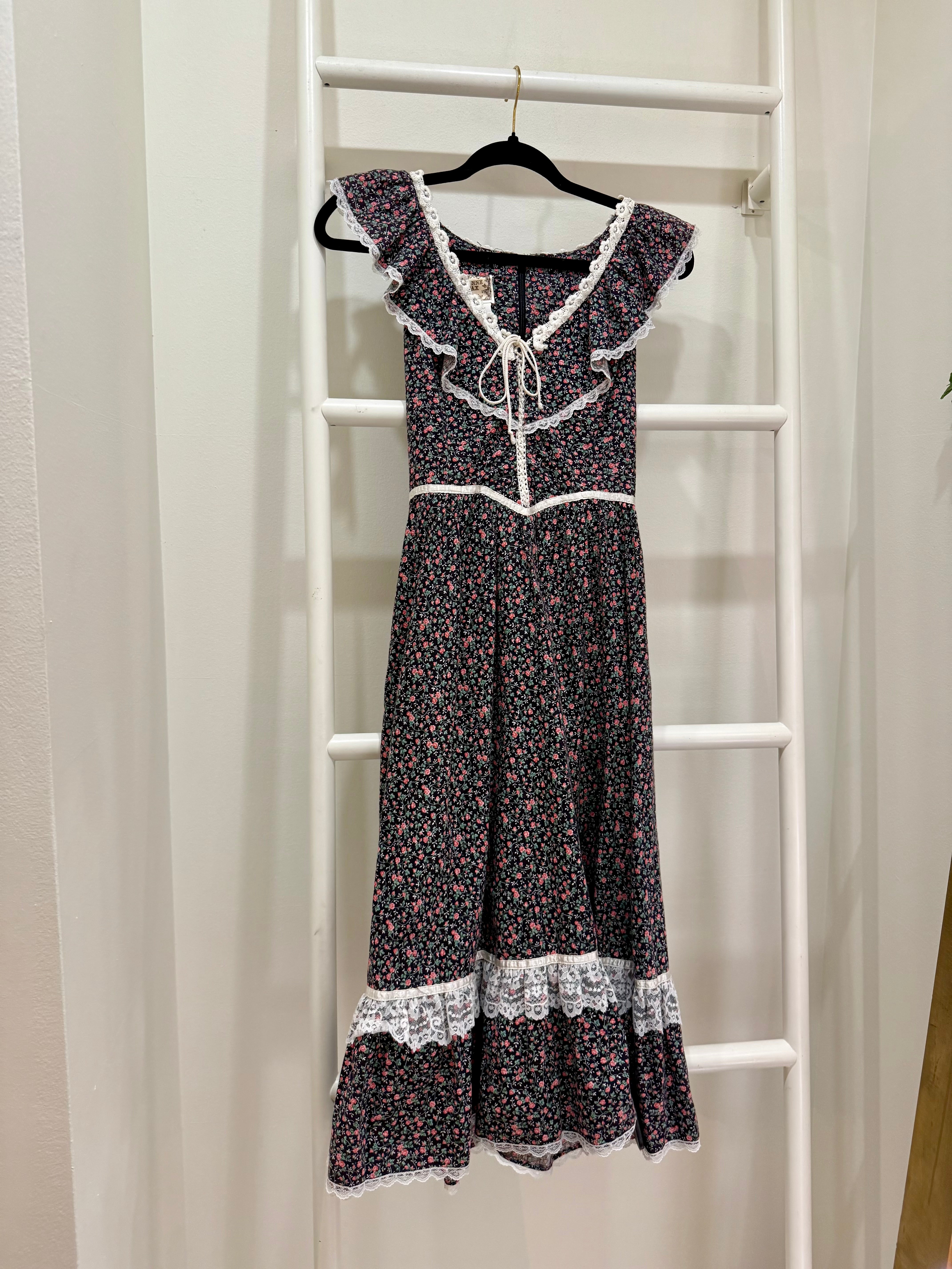 1970s Gunne Sax Dark Calico Ruffle Dress