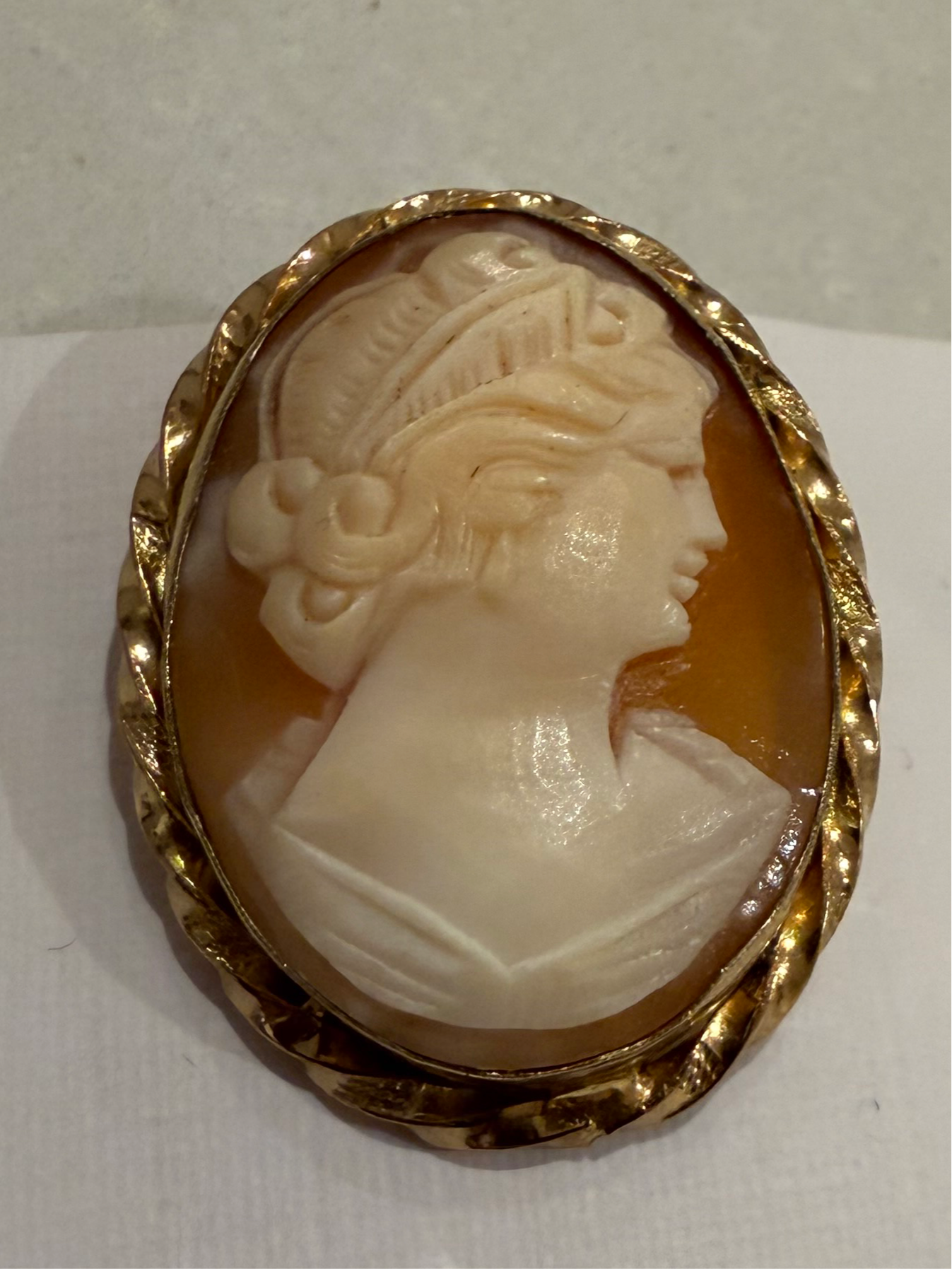 1950s 12K Gold Fill Cameo Shell Brooch