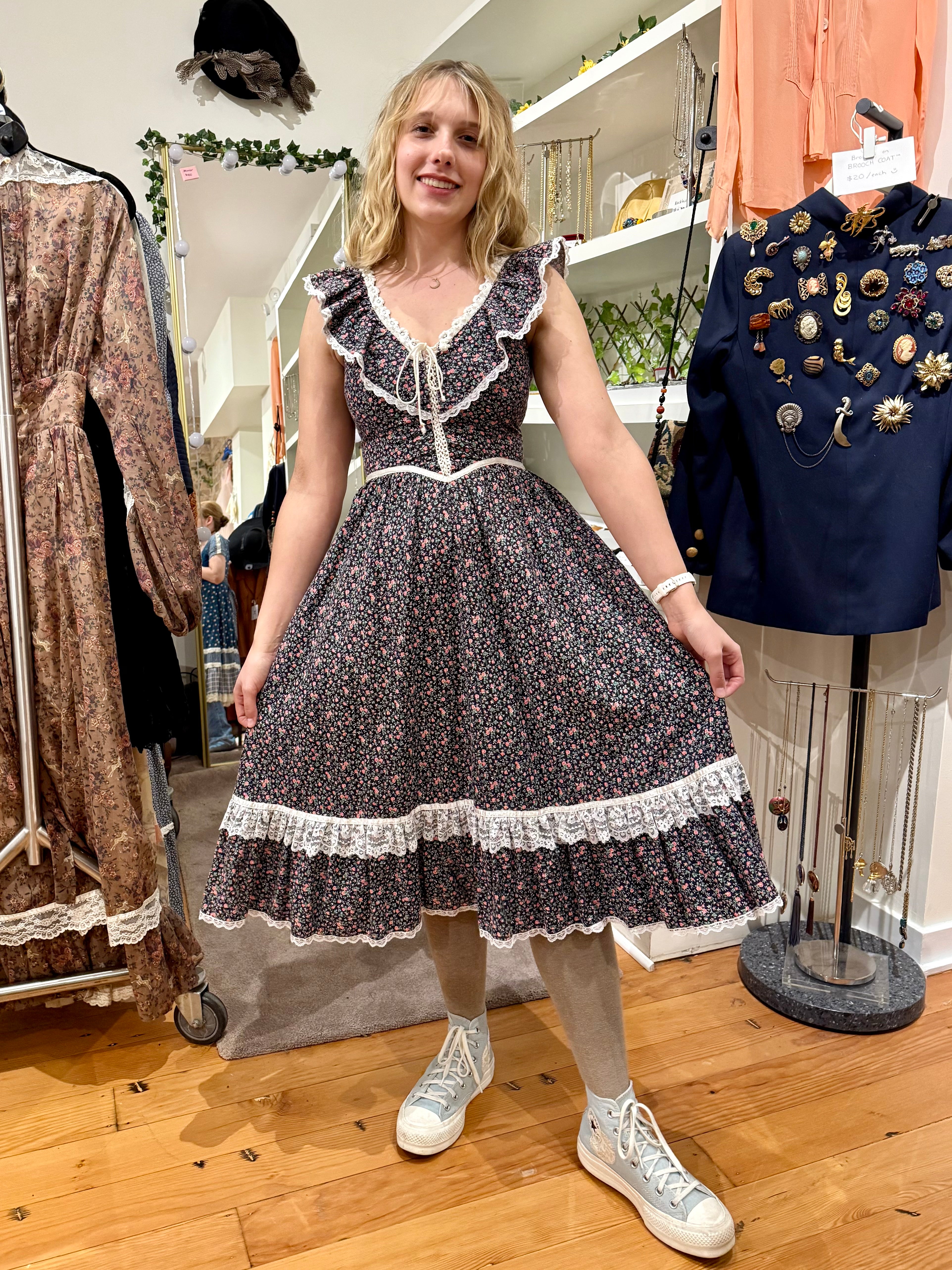 1970s Gunne Sax Dark Calico Ruffle Dress