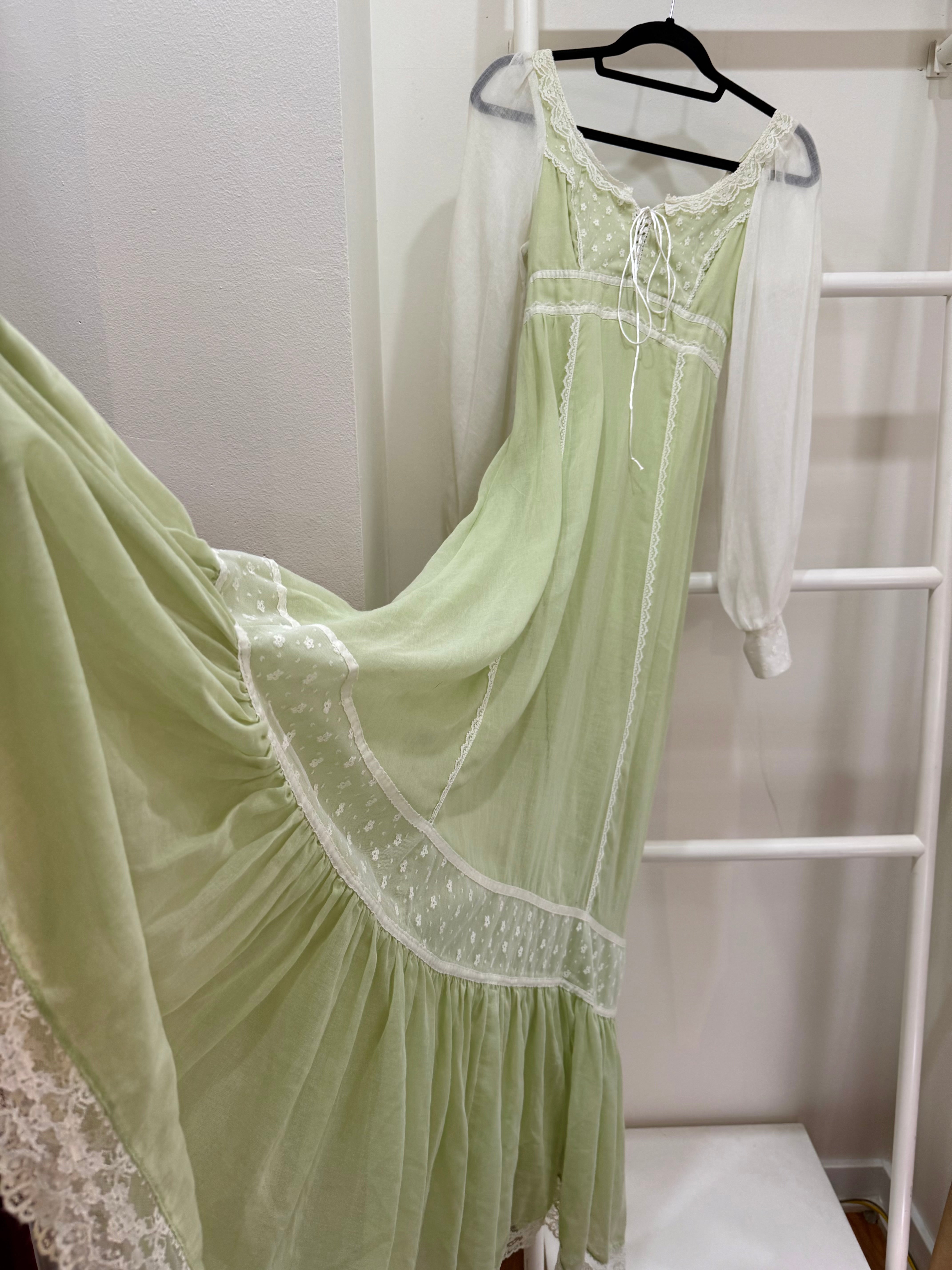 1970s Gunne Sax Green Balloon Sleeve Maxi Dress