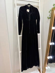 1970s Gunne Sax Black Velvet Gothic Maxi Dress