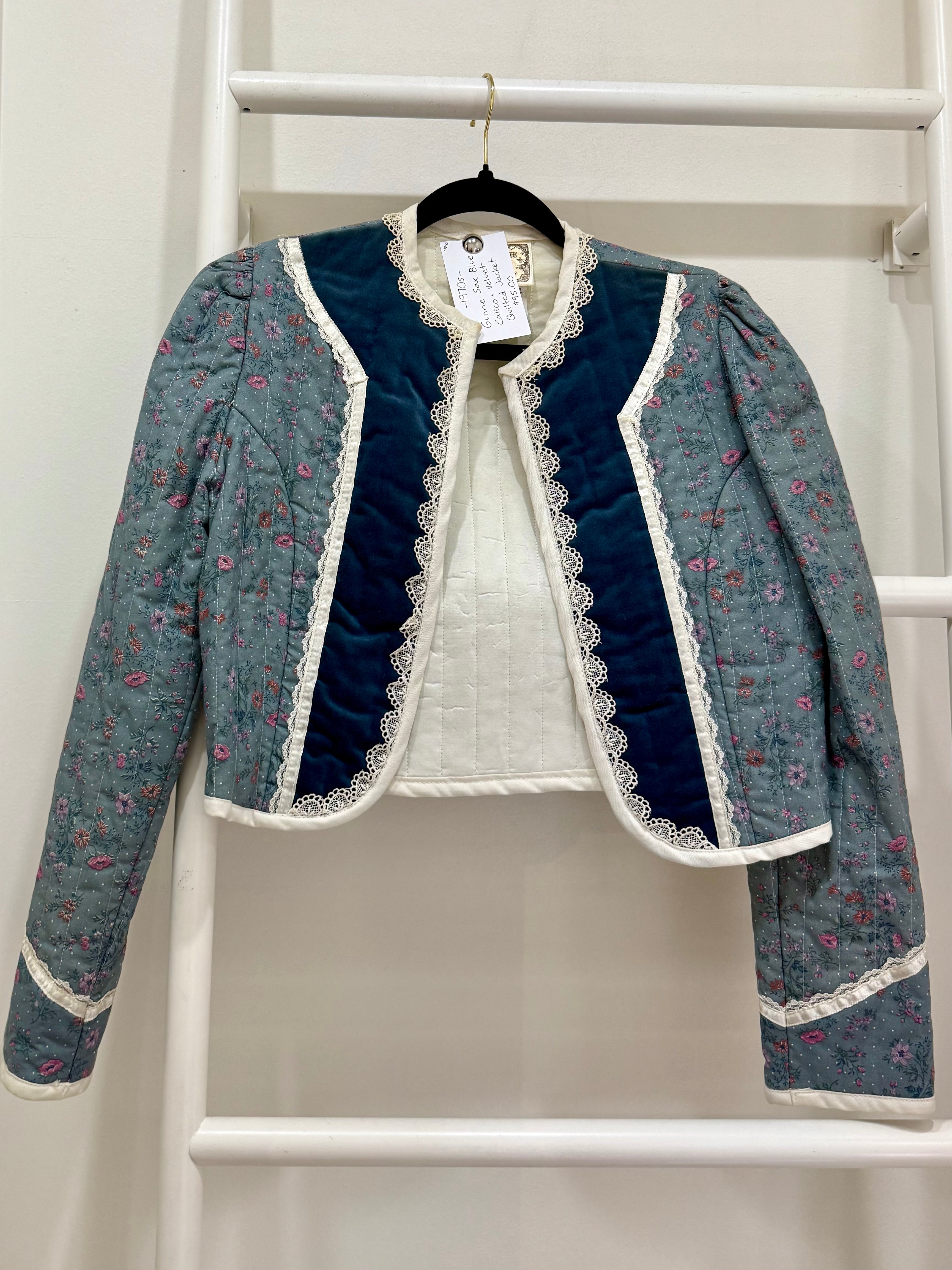 1970s Gunne Sax Blue Calico & Velvet Quilted Jacket