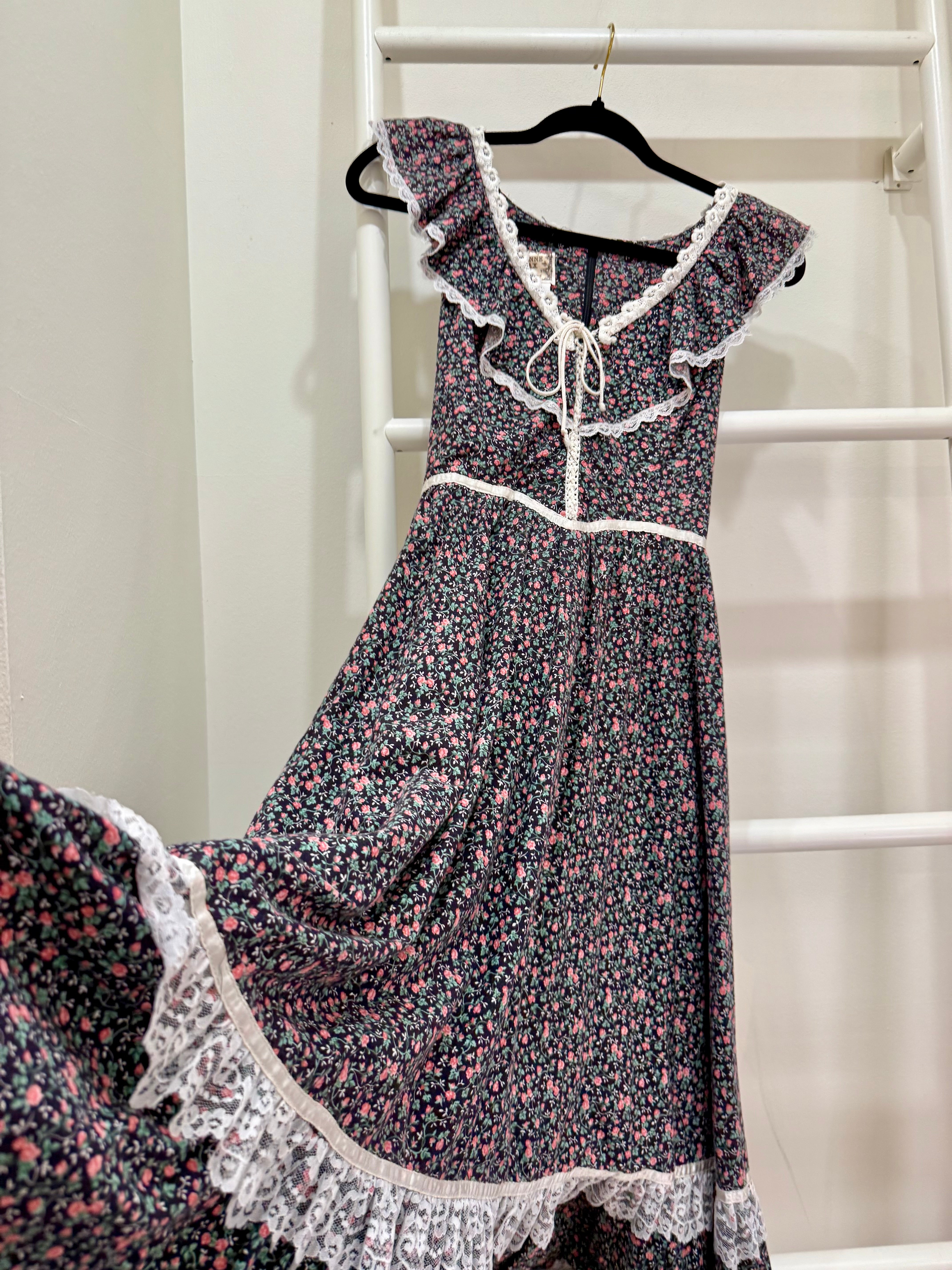1970s Gunne Sax Dark Calico Ruffle Dress