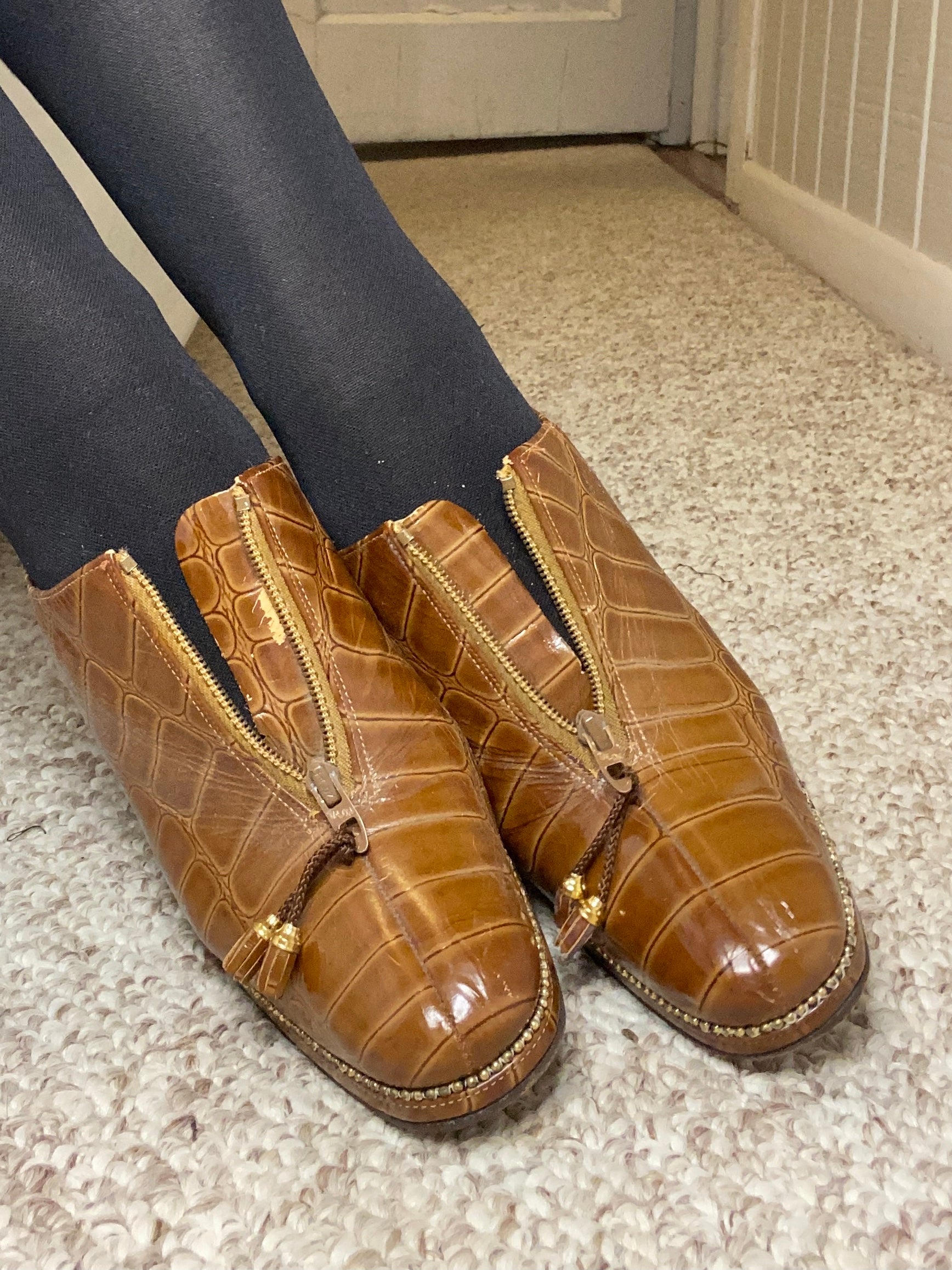 1970s Amano Brown Embossed Zip Up Booties