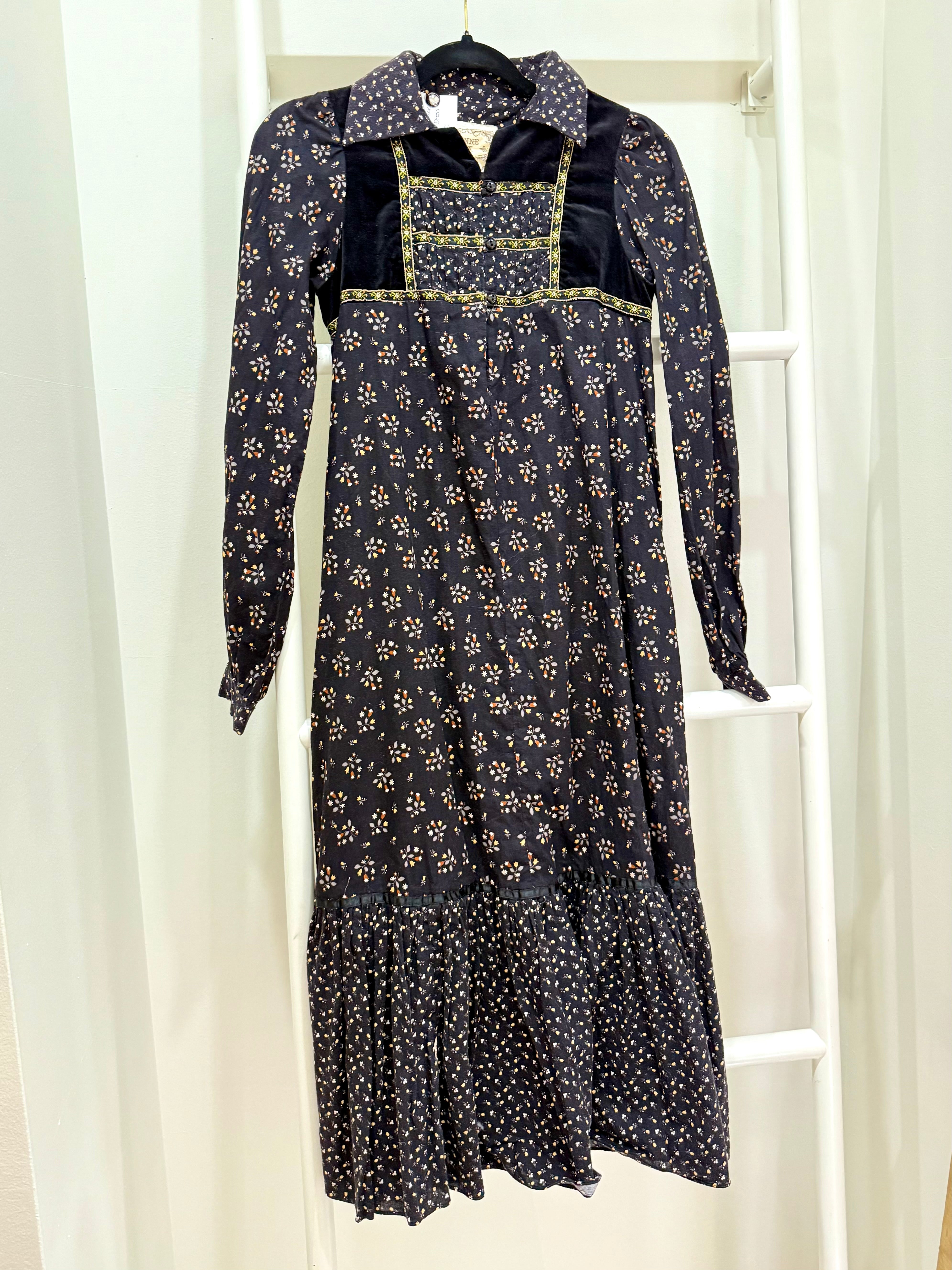 1970s Gunne Sax Black Calico Midi Dress