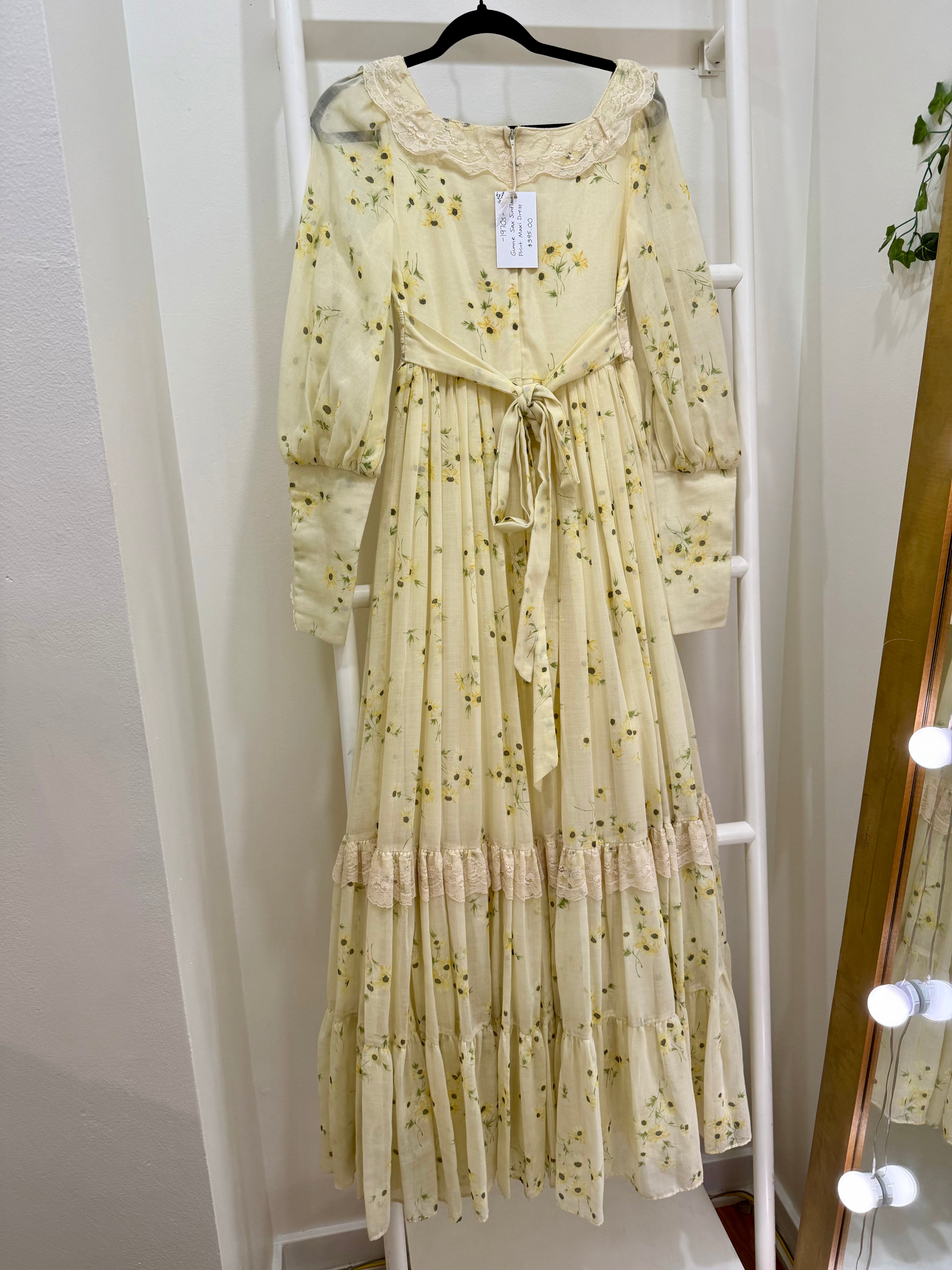 1970s Gunne Sax Sunflower / Black Eyed Susan Print Maxi Dress