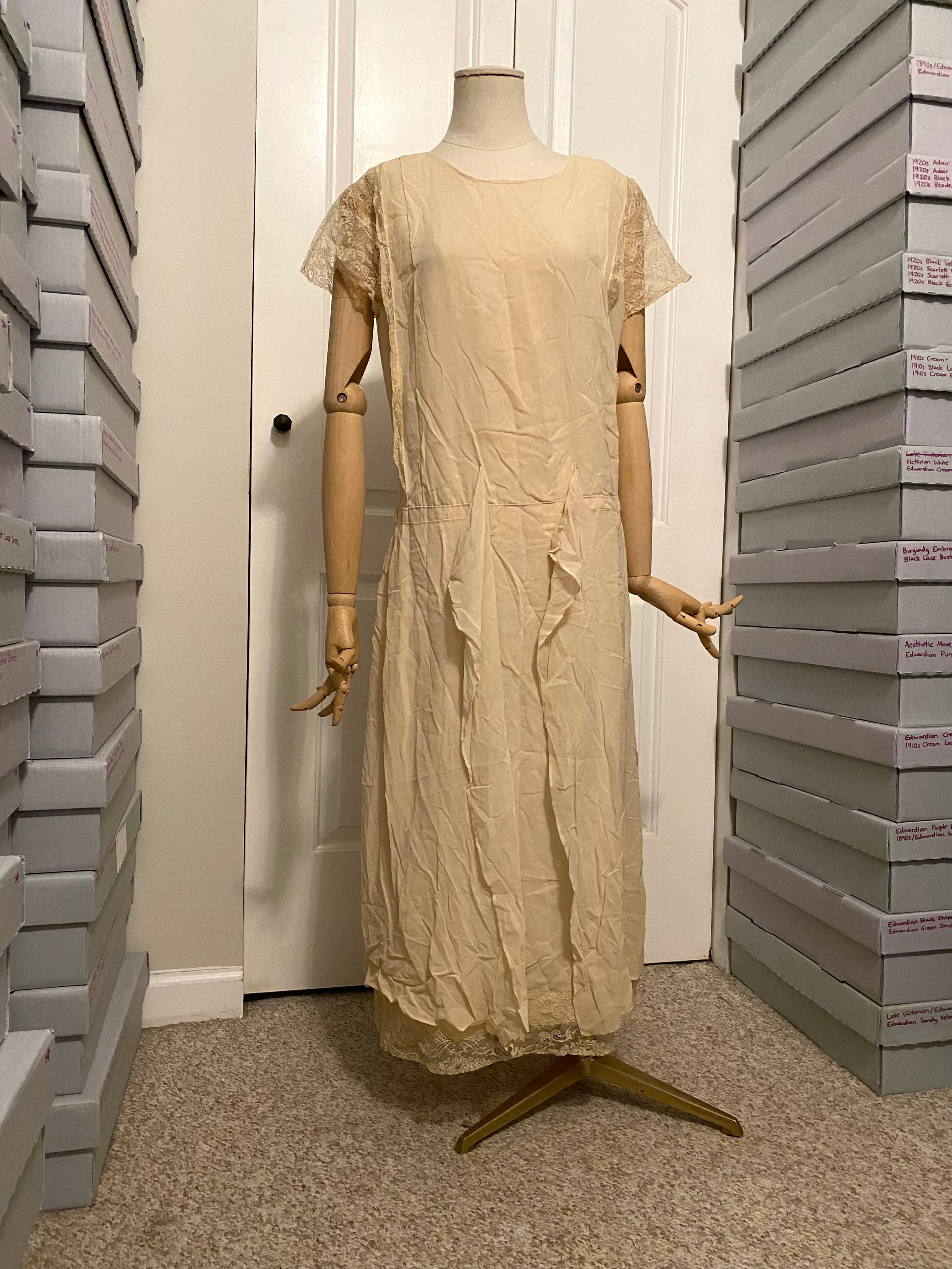 1910s Cream Silk Chiffon Party Dress